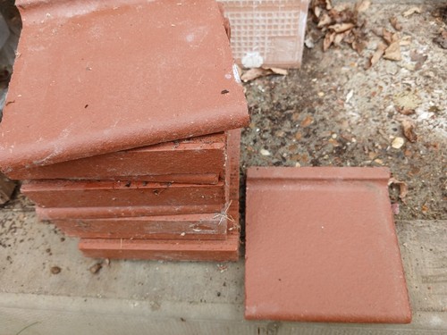 Red bullnose quarry tile - quarry,