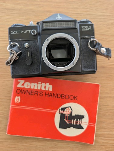 Zenit olympic 35mm slr - em,