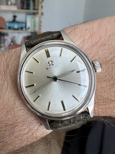 Omega military style vintage - style,