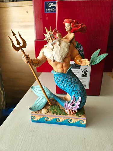 Disney showcase collection - disney,