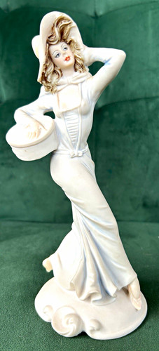 Vintage italian capodimonte - vintage, b