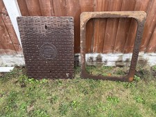 Reclaimed Cast Iron Manhole Drain Cover and Frame / colette  Lid 27x21 inch G 