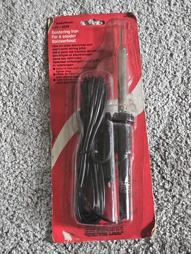 Vintage radio shack - radio, car