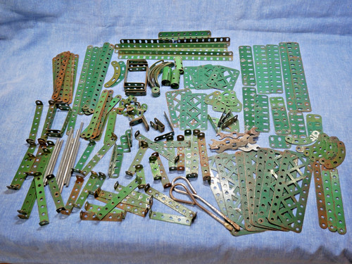 Vintage meccano quantity of - quantity,