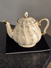 Vintage Sadler Teapot Gold