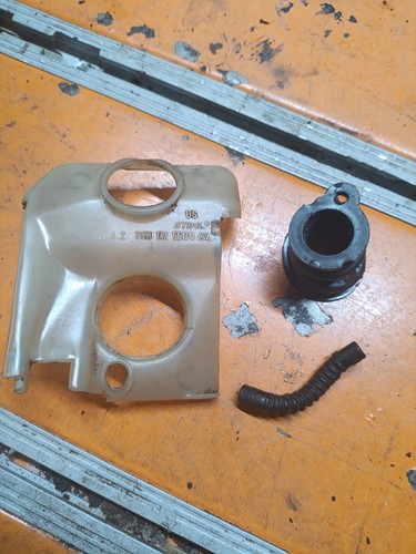 Stihl 021 chainsaw intake 1123 - chainsaw,