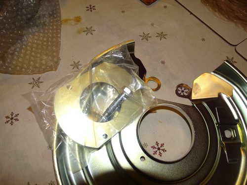 Rear brake dust shield cover - rear,