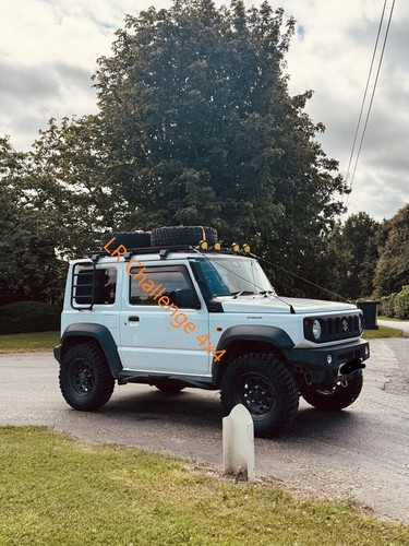Bolt rock sliders - on, side