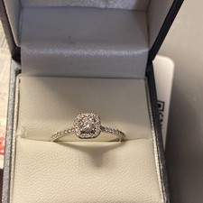 Ernest Jones 18ct White Gold