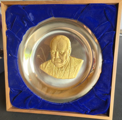 Mint 1974 winston churchill - 1974,