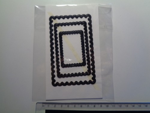 Xcut scalloped edge rectangle - edge,
