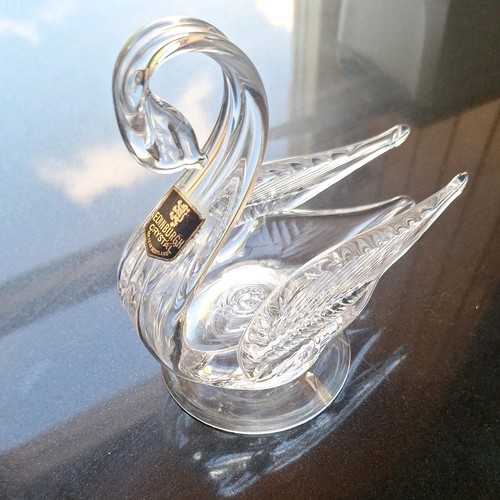 Edinburgh crystal swan large - edinburgh,