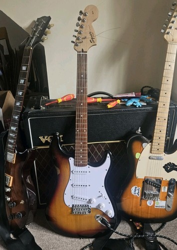 Squire affinity stratocaster - squire,