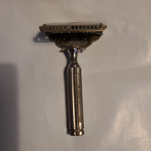 Ever ready razor - single, edge