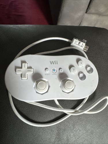 Official white nintendo wii - nintendo,