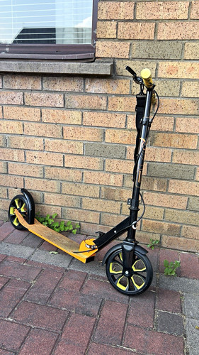 Black yellow push - black, scooter