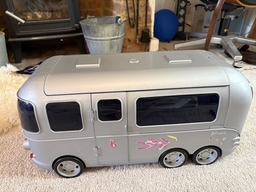 Bratz flashback fever tour - bratz,