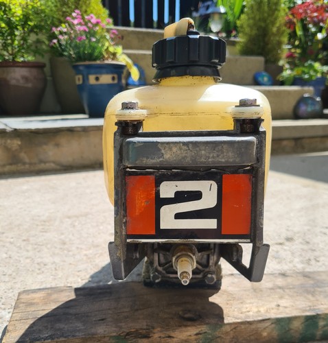 Mariner outboard engine - 2,
