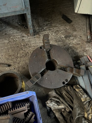 Three jaw chuck and - three, box