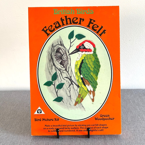 Fuzzy felt feather - felt, green