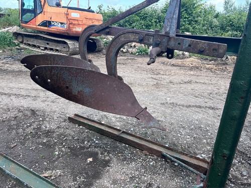 Furrow ransoms plough - ransoms,