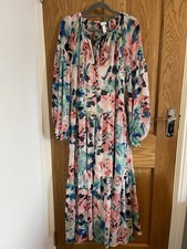 H&M Pink Beige Floral Print