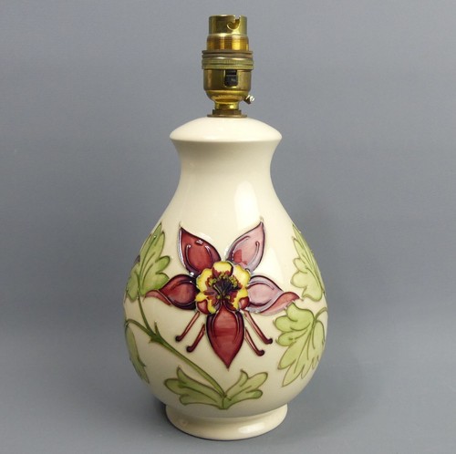 Moorcroft 1st quality art - 1st,