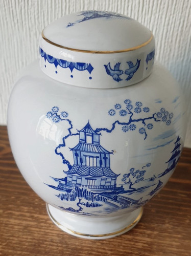 Vintage royal winton blue and - royal,