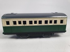 Gordon's Green Express Coach