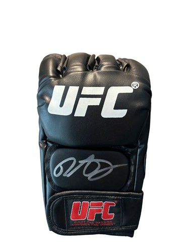 Demetrious johnson signed ufc - demetrious,