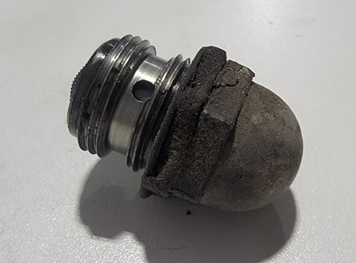 Oil pressure valve - valve, screen