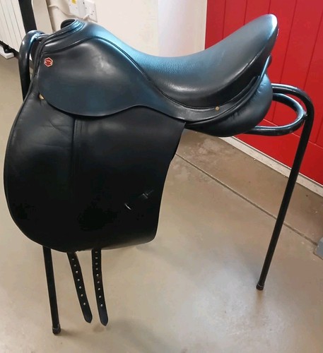 Albion style dressage saddle - albion,
