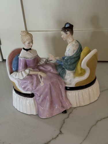 Royal doulton hn2276 heart - royal,