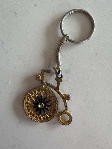 Vintage keyring metal - metal, penny
