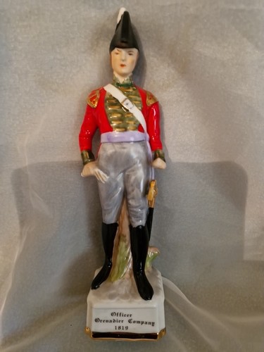 Ceramic officer grenadier - ceramic,