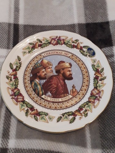 Aynsley plate christmas - plate,