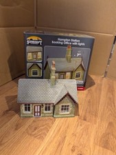 Bachmann Scenecraft Hampton