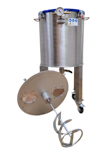 Vacuum chamber with - chamber,
