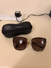 VOGUE Eyewear Sunglasses VO