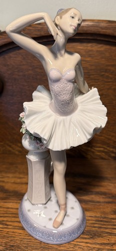 Lladro ballerina with - lladro,