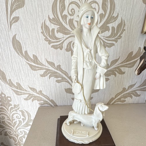 Belcari figurine art - ,