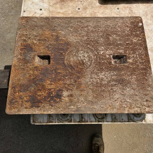 Cast iron manhole - cast, drain