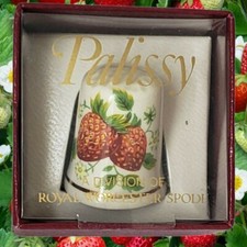 Strawberries Thimble Gold Rim