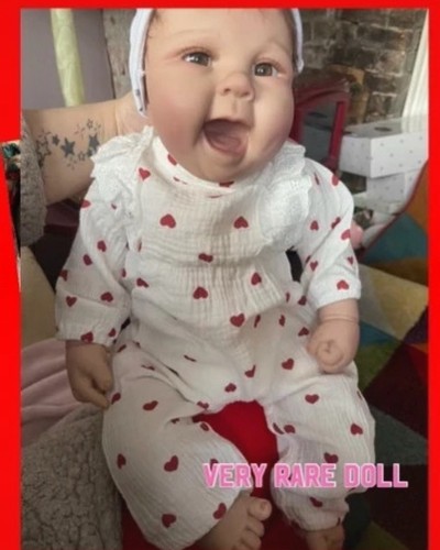 Extremely rare realistic baby - rare,