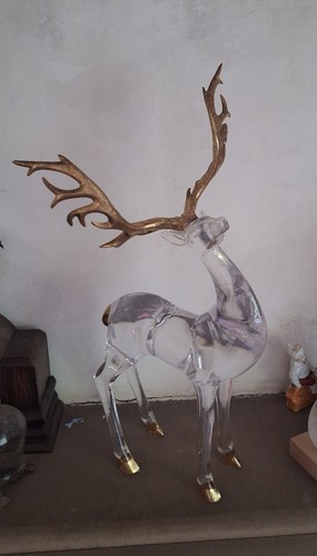 Clear stag with gold antlers - clear,