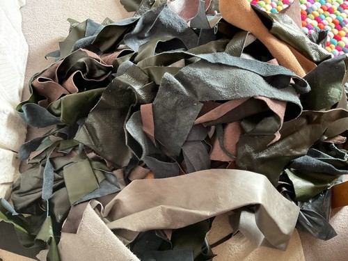 Leather offcuts small - offcuts/small,