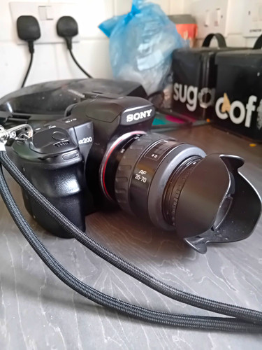 Sony alpha a200 2mp - sony, digital