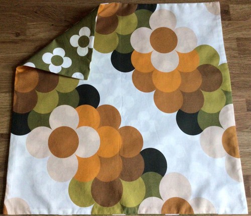 Square cushion cover made - square,