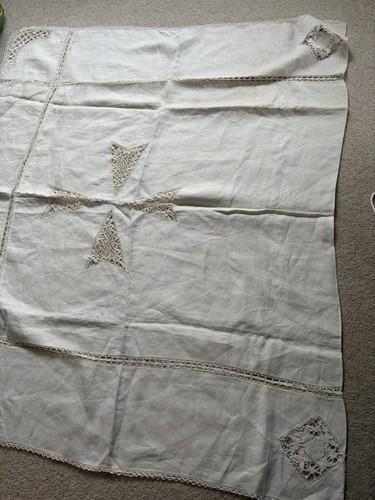 Maltese lace and linen - lace, table
