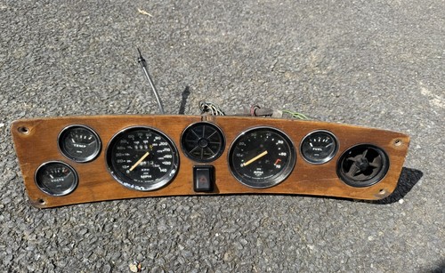 Triumph dashboard rev counter - triumph,